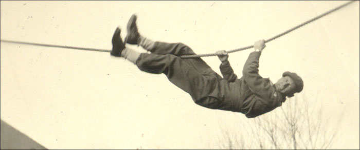 Npor. Anton�n Petr�k, od srpna 1942 do kv�tna 1943 instruktor a �s. sty�n� d�stojn�k na STS 25.