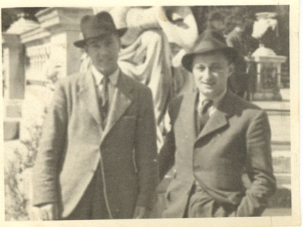 Zleva Leopold Musil a Rudolf Pernick� v Lond�n� p�ed odletem do operace Tungsten na podzim 1944.